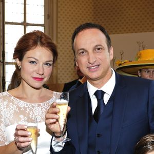 Exclusif - Prix Spécial - No web - No blog - Michel Ferracci, son fils Maël, 8 ans, et son épouse Emilie Dequenne - Mariage de Michel Ferracci et Emilie Dequenne à la mairie du 10ème arrondissement, le samedi 11 octobre 2014 à Paris.