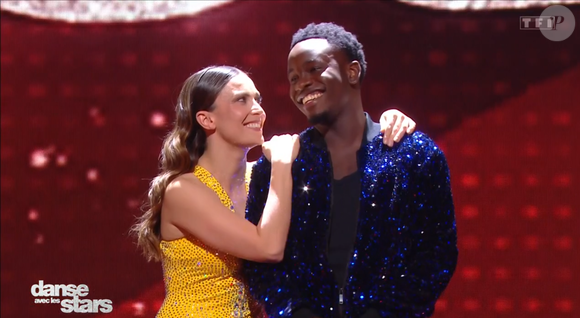 Quant aux deux candidats éliminés, il y a tout d'abord Jungeli 

Deux éliminations dans Danse avec les stars 2025, Chris Marques a donné deux 10 dans la même soirée, du jamais vu...ou presque - capture d'écran TF1