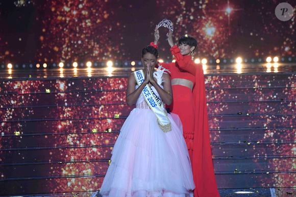 Angélique Angarni-Filopon succède à Ève Gilles, en devenant Miss France 2025.

Crédits : Pierre Billard/Sipa press via Bestimage