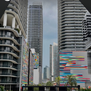 Ce dernier est même apparu sur l'un des clichés que sa fille a publiés

Laeticia Hallyday a posé ses valises avec son père à Miami en Floride, comme elle l'a dévoilé dimanche 4 mai 2025 sur Instagram.
Crédit : Instagram/lhallyday