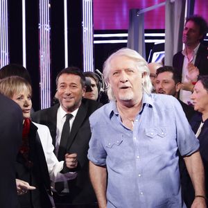 Exclusif - Bernard Montiel, Patrick Sébastien, sur le plateau de l’émission « TPMP » La dernière sur C8,  présentée par C.Hanouna et diffusée en direct sur C8, Paris, France, le 27 fevrier 2025. © Jack Tribeca / Bestimage