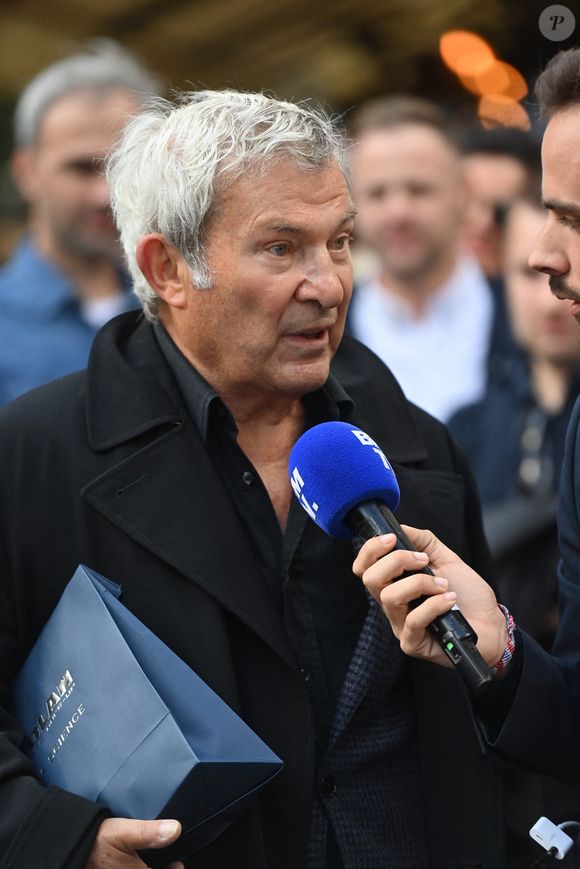 Martin Lamotte arrive à la cérémonie d'enterrement de l'acteur français Michel Blanc à l'église Saint Eustache à Paris, France, le 10 octobre 2024. Photo par Franck Castel/ABACAPRESS.COM