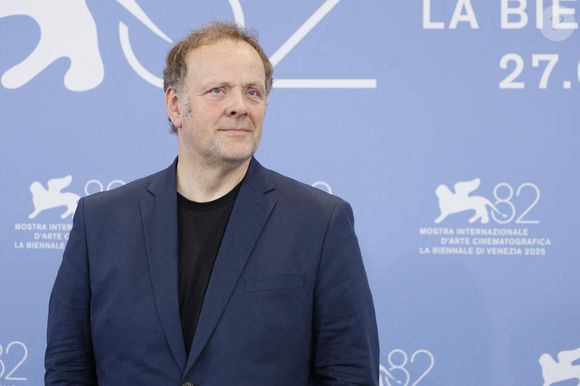 Gregory Gadebois pose lors du photocall de 'Orphan' pendant le 82ème Festival International du Film de Venise au Palazzo del Casino sur le Lido à Venise, Italie, le 28 août 2025. DPA/ABACA