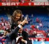 Luis Enrique et sa fille  Xana- Le FC Barcelone remporte la Coupe du Roi contre Séville et s'offre le doublé à Madrid en Espagne le 22 mai 2016. Photo : GTRES / BESTIMAGE
