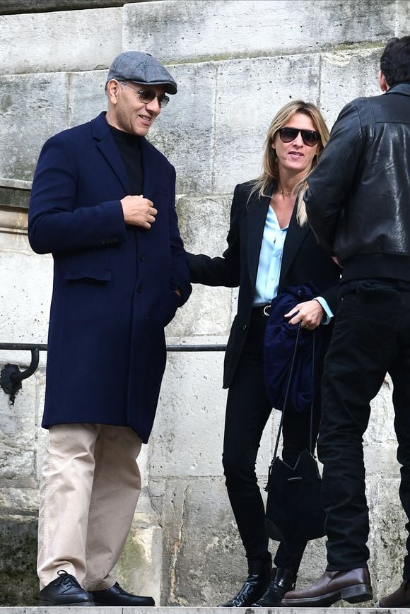 Exclusif - Sarah Poniatowski (Lavoine) et son compagnon Roschdy Zem - Hommage à la chanteuse Dani en l'église Saint-Roch à Paris le 1er octobre 2022.