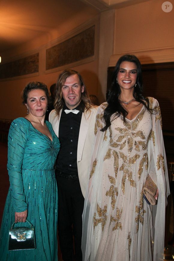 Anne-Elisabeth Blateau, Christophe Guillarmé, Mareva Michel (Miss Île-de-France 2025) -  31ème Gala de l’Espoir donné au profit de la recherche contre le cancer au théâtre des Champs-Elysée à Paris le 14 octobre 2025. © Philippe Baldini/Bestimage