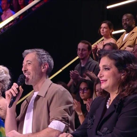"J’ai pas envie d’y être. Je vous le dis très honnêtement. Je serai peut-être caché sous le bureau", a ajouté Michael Goldman, qui redoute ce moment toujours déchirant de l’aventure.

Michael Goldman sur le plateau de la "Star Academy" lors du prime du vendredi 5 décembre 2025 - capture d'écran TF1