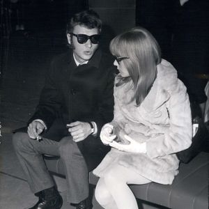 Archives - Johnny Hallyday et Sylvie Vartan prennent un vol pour Téhéran. Le 3 janvier 1966 © Keystone Press Agency / Zuma Press / Bestimage