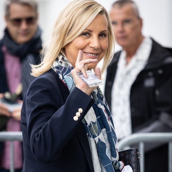 Exclusif - Laurence Ferrari - Les journalistes et les animateurs arrivent aux studios Rive Gauche à Paris, le 16 septembre 2025. 
© Julien Sarkissian / Bestimage