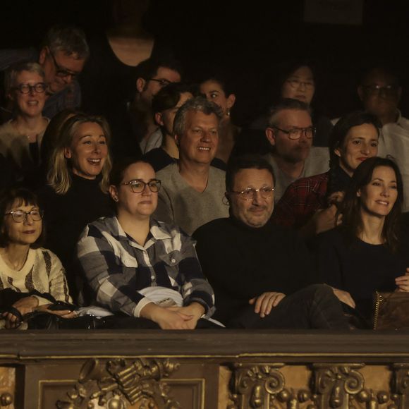Exclusif - Arthur (Jacques Essebag) et sa femme Mareva Galanter lors du concert de Louis Bertignac au Trianon Paris et diffusé en direct sur Olympia TV, à Paris, France, le 18 janvier 2025. © Jack Tribeca/Bestimage