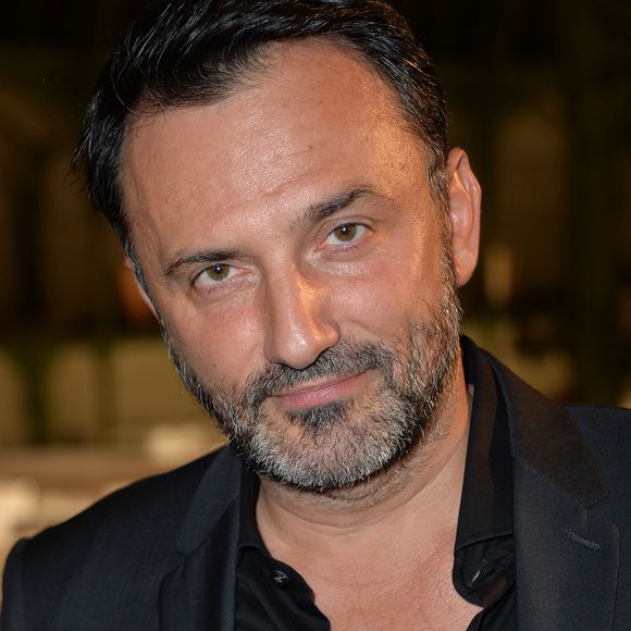 Animateur de plusieurs émissions à succès, Frédéric Lopez est devenu papa à 30 ans d'un garçon prénommé Victor.

Frédéric Lopez - Soirée d'inauguration de la FIAC organisée par Orange au Grand Palais à Paris. © Veeren / Bestimage