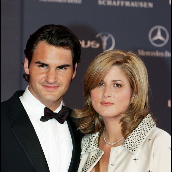 En effet, la cité suisse obtient elle aussi la note de 97,1/100. En 2019, le champion de tennis a fait construire un manoir sur les rives du Lac de Zurich, un coin très huppé. 


Roger Federer et son épouse à Estoril au Portugal en 2005 AGENCE / BESTIMAGE