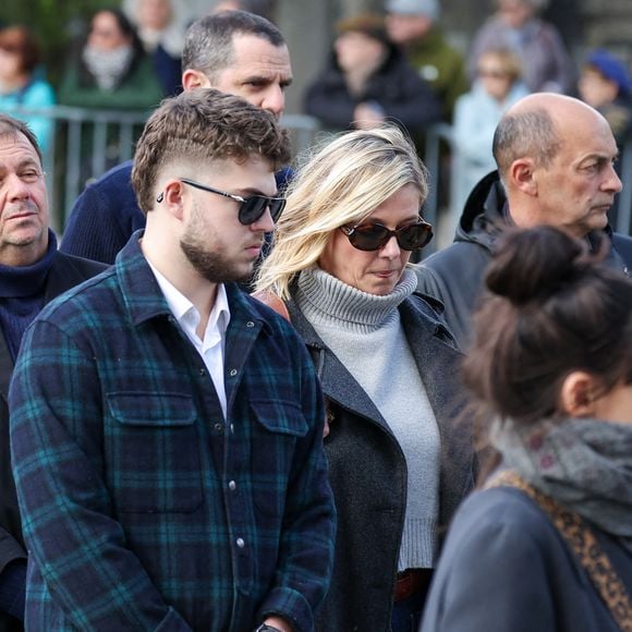 Flavie Flament aux arrivées des obsèques d'Emilie Dequenne au cimetière Père Lachaise à Paris, France, le 26 mars 2025. © Cyril Moreau/Bestimage