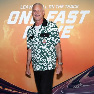 En effet, le comédien de 51 ans a précisé : “On m'a diagnostiqué une SLA”. 

Culver City, CA - Des célébrités assistent à la projection spéciale de "One Fast Move" au Culver Theater de Los Angeles. 
©Backgrid USA / Bestimage