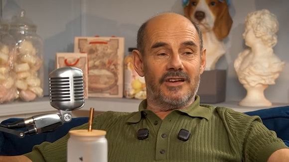 Son enfance, Les Inconnus... Bernard Campan se confie et raconte des anecdotes inédites SILLAGE EP 8 - Laurence Boccolini sur YouTube