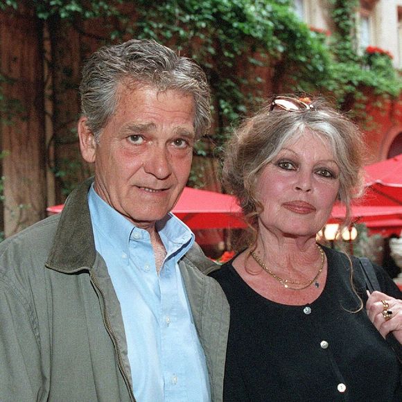 Brigitte Bardot et son mari Bernard Dormale à Paris. Photo par COADIC GUIREC / BESTIMAGE