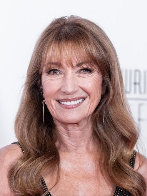 A 75 ans, Jane Seymour sait comment prendre soin de son corps : "Après la ménopause, la vie n'est pas terminée"