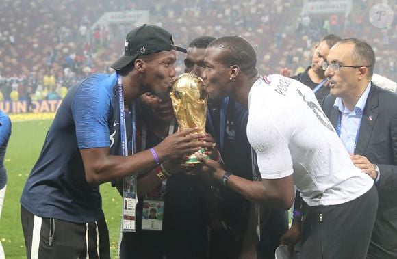 Paul Pogba avec sa mère Yeo et ses frères Florentin Pogba et Mathias Pogba - Finale de la Coupe du Monde de Football 2018 en Russie à Moscou, opposant la France à la Croatie (4-2) le 15 juillet 2018 
© Cyril Moreau/Bestimage