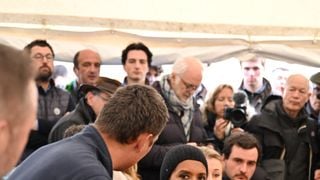 Karine Le Marchand soon replaced in love is in the meadow on M6? The name of another host, the favorite of the French, advanced "i find it little ...":