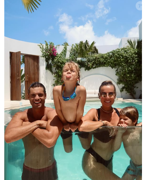 Le site internet de cette entreprise, initialement créée avec son mari Giovanni, affiche "en maintenance".

Hillary Danderosieren et son mari Giovanni sur Instagram.