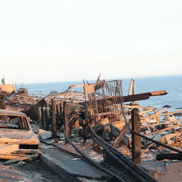 - Vues générales des incendies dans la région de Los Angeles en janvier 2025



Pictured: Malibu PCH