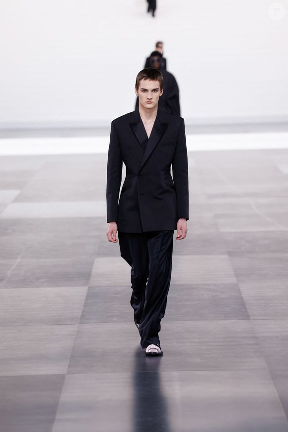 Défilé Dior Homme à l'École-Militaire lors de la semaine de la mode masculine automne/hiver 2025-2026 à Paris, France, le 24 janvier 2025.