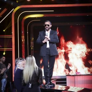 Exclusif - Cyril Hanouna, sur le plateau de l’émission « TPMP » La dernière sur C8,  présentée par C.Hanouna et diffusée en direct sur C8, Paris, France, le 27 fevrier 2025. © Jack Tribeca / Bestimage