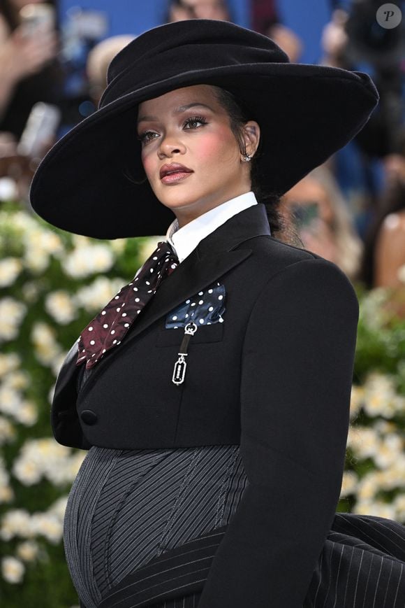 Rihanna au gala du Met, à New York, le 5 mai 2025.

Photo : Starmax / Bestimage