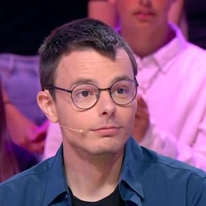 Émilien lors de l'émission des "12 coups de midi" diffusée le 6 juillet 2025 sur TF1

Capture d'écran TF1