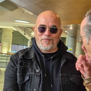 Pascal Obispo lors de l'inauguration de l’esplanade Johnny Hallyday au pied du Zénith d'Auvergne à Cournon-d'Auvergne, près de Clermont-Ferrand, France, le 14 octobre 2025. 

© Eternity/Bestimage
