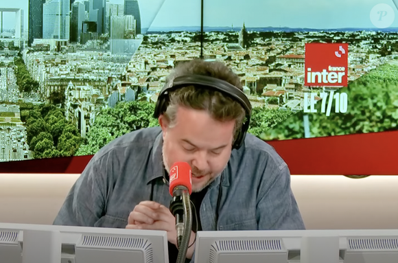 Nicolas Demorand très ému lors de la dernière sur France Inter de Léa Salamé, sa collègue tant aimée
©Capture d'écran du live de France Inter sur Youtube