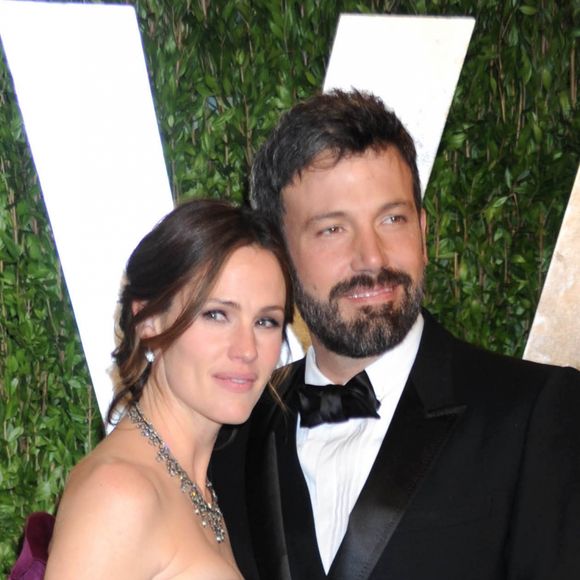 Suite aux incendies dramatiques qui ravagent actuellement Los Angeles, Jennifer Garner s'est immédiatement portée volontaire pour venir en aide aux plus nécessiteux.

Jennifer Garner et Ben Affleck - Vanity Fair Oscar Party a Hollywood