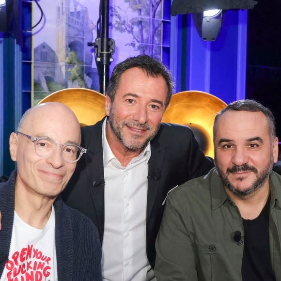 L'écrivain Bernard Werber sera aussi de la partie, au même titre que l'humoriste François-Xavier Demaison.

Exclusif - Bernard Werber, Bernard Montiel, François-Xavier Demaison - Enregistrement de l'émission "L'Invitation", présentée par B.Montiel et diffusée le 29 décembre sur Olympia TV
© Jack Tribeca / Bestimage