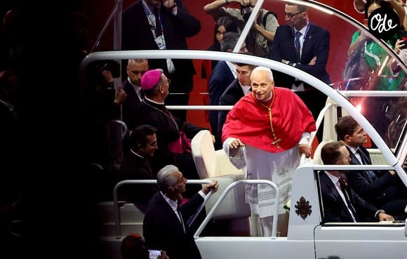 Le pape Léon XIV au Stade de France, à Saint-Denis, en périphérie de Paris, le 25 septembre 2026, pour présider une veillée de prière avec des jeunes de 17 à 35 ans, dans le cadre de sa visite de quatre jours en France.
© Jacovides-Moreau/Bestimage