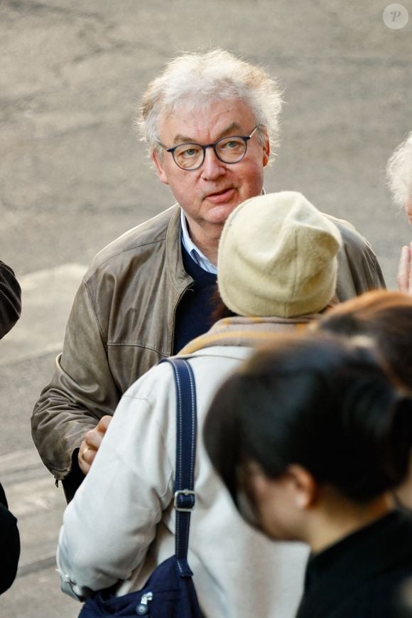 Dominique Besnehard avait aussi fait le déplacement pour assister à cette cérémonie

Dominique Besnehard - Obsèques du réalisateur Yves Boisset en l'église Saint-Roch à Paris le 11 avril 2025. © Christophe Clovis/Bestimage