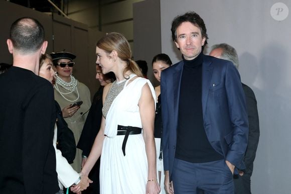 Natalia Vodianova et Antoine Arnault - Célébrités au Défilé de Mode Dior, Prêt-à-porter Automne / Hiver 2025-2026 dans le cadre de la Fashion Week de Paris, France, le 04 Mars 2025. 

© Bertrand Rindoff / Bestimage
