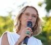 "J'ai fait un début d'accouchement sans péridurale. J'avais l'impression de faire des abdos non-stop", racontait-elle.

Alexandra Lamy - Les célébrités ont répondu présente à la 'Grande marche citoyenne' contre les violences sexuelles devant ministère français de la Justice, place Vendôme, à Paris, France, le 4 juillet 2026. © Anne-Sophie Guebey/Bestimage