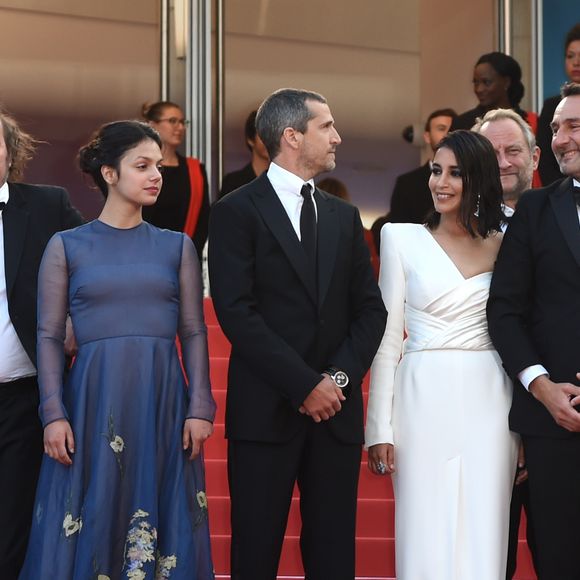 Mélanie Doutey, Philippe Katerine, Noée Abita (habillée en Dior), Guillaume Canet, Leïla Bekhti, Benoît Poelvoorde, Gilles Lellouche, Virginie Efira - Montée des marches du film « Le Grand Bain » lors du 71ème Festival International du Film de Cannes. Le 13 mai 2018 
© Giancarlo Gorassini / Bestimage