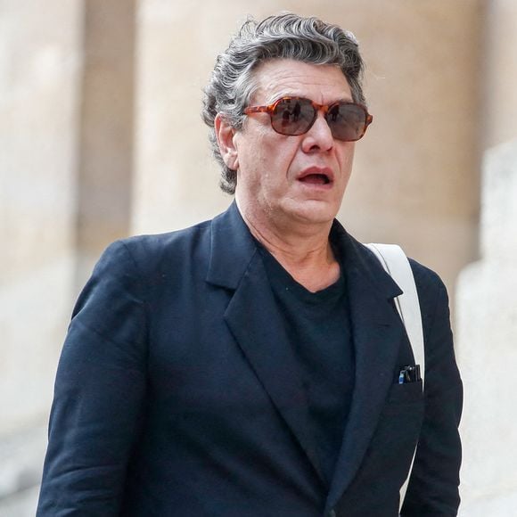 Marc Lavoine - Sorties des obsèques de Thierry Ardisson en l'église Saint-Roch de Paris, France, le 17 juillet 2025. © Clovis-Jacovides/Bestimage