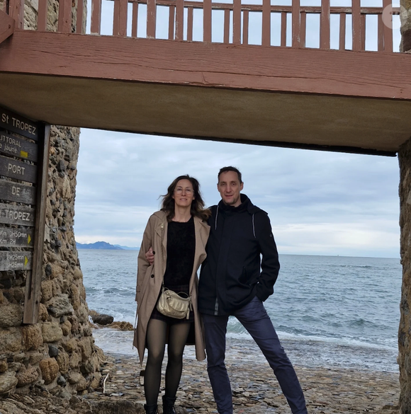 Paul Seixas, le jeune espoir du cyclisme français est soutenu par ses parents Emmanuel et Emmanuelle.