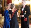 Ils ont célébré la venue de Frank-Walkter Steinmeier, le président fédéral Allemand et de son épouse. 

Le roi Felipe VI et la reine Letizia d'Espagne, accueillent Frank-Walter Steinmeier (Président fédéral de l'Allemagne) et sa femme Elke Budenbender pour un dîner de gala en leur honneur au palais royal à Madrid. Photo par LALO YASKY / BESTIMAGE
