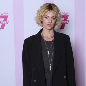 Elisabeth Mortensen était elle aussi comédienne et partageait la même passion que sa fille.
Sara Mortensen - Soirée Télé 7 jours Chez Francette à Paris. - Soirée Télé 7 jours Chez Francette à Paris le 4 septembre 2025.
© Christophe Aubert via Bestimage