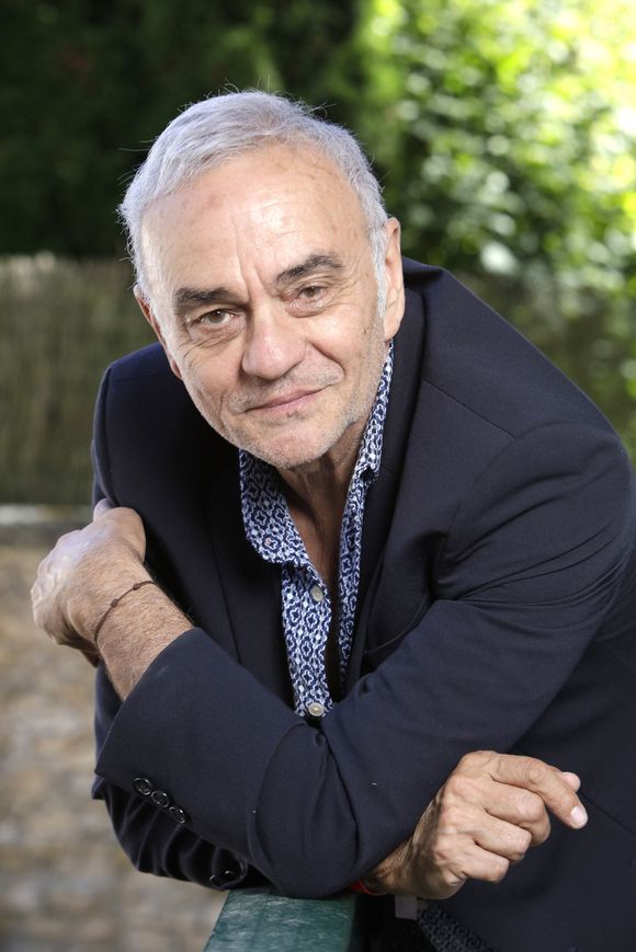 Exclusif - Rendez-vous avec Jean-Pierre Mader lors de la 6ème édition des écrivains "La forêt des livres" à Chanceaux près Loches. Le 25 août 2024
© Cédric Perrin / Bestimage