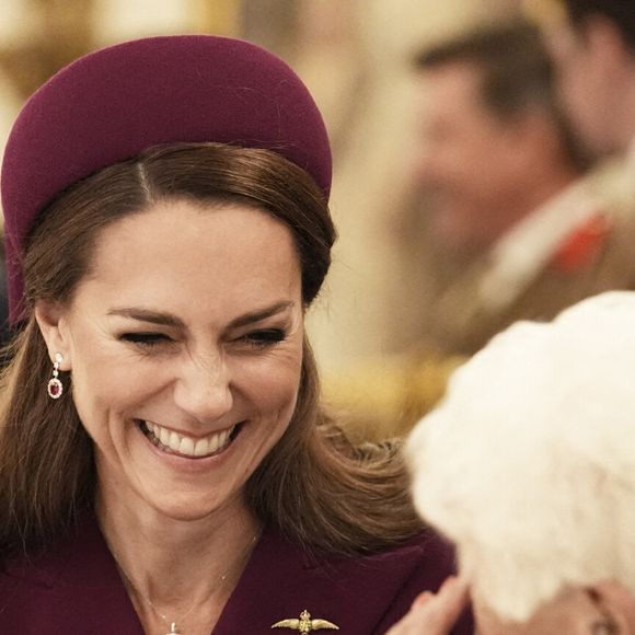 La princesse de Galles se joint à des vétérans de la Seconde Guerre mondiale lors d'un goûter à Buckingham Palace, au centre de Londres, après le défilé militaire marquant le 80e anniversaire du jour de la Victoire en Europe.  © PA Photos/ABACA