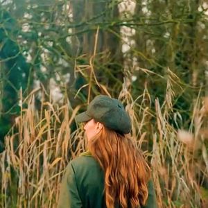 Elle y confie son combat contre le cancer et explique que la nature a été un soutien précieux dans son processus de guérison.

Le palais de Kensington a publié le dernier épisode de sa série de vidéos " Mère Nature ", diffusée tout au long de l'année : " Hiver " à l'occasion des 44 ans de Catherine (Kate) Middleton, princesse de Galles - 9 janvier 2026
Kensington Palace via Bestimage