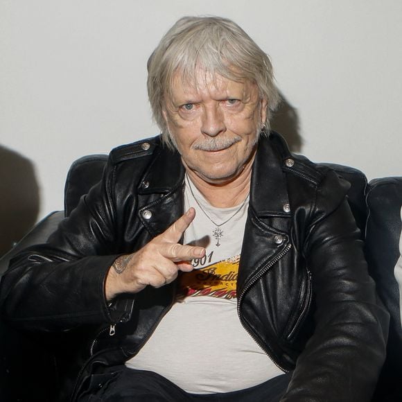 Exclusif - Renaud (Renaud Séchan) - Backstage - Enregistrement de l'émission "La fête de la Chanson française" au Dôme à Paris, présentée par L.Thilleman et A.Manoukian, et diffusée le 22 décembre sur France 3

© C.Clovis-P.Perusseau / Bestimage