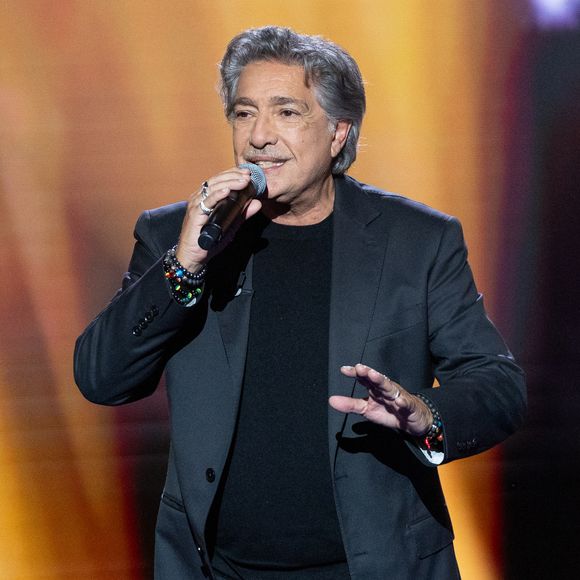 Exclusif - Frédéric François lors de l'enregistrement de l'émission "La Boîte à secrets", présentée par F.Bollaert et diffusée le 16 janvier 2026 sur France 3, dans les studios du Lendit à Saint-Denis, France, le 16 décembre 2025. © Cyril Moreau/Bestimage