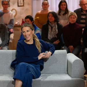 Agathe Lecaron sur plateau de l'émission "Animalement Vôtre" présentée par Bernard Montiel et diffusée le 1er mars 2026 sur France 3, à Paris, France, le 13 janvier 2026. © Julien Sarkissian/Bestimage