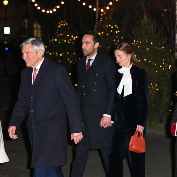 La famille royale d'Angleterre assiste à la messe "Together At Christmas Carol" à l'abbaye de Westminster à Londres, Royaume-Uni le 6 Décembre, 2024 ©Backgrid UK/ Bestimage