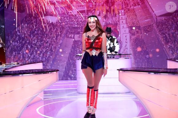 Exclusif - Delphine Wespiser, Cyril Hanouna, sur le plateau de TBT9 présenté par C.Hanouna, et diffusé en direct sur W9, Paris, France, le 17 février 2026. © Jack Tribeca / Bestimage